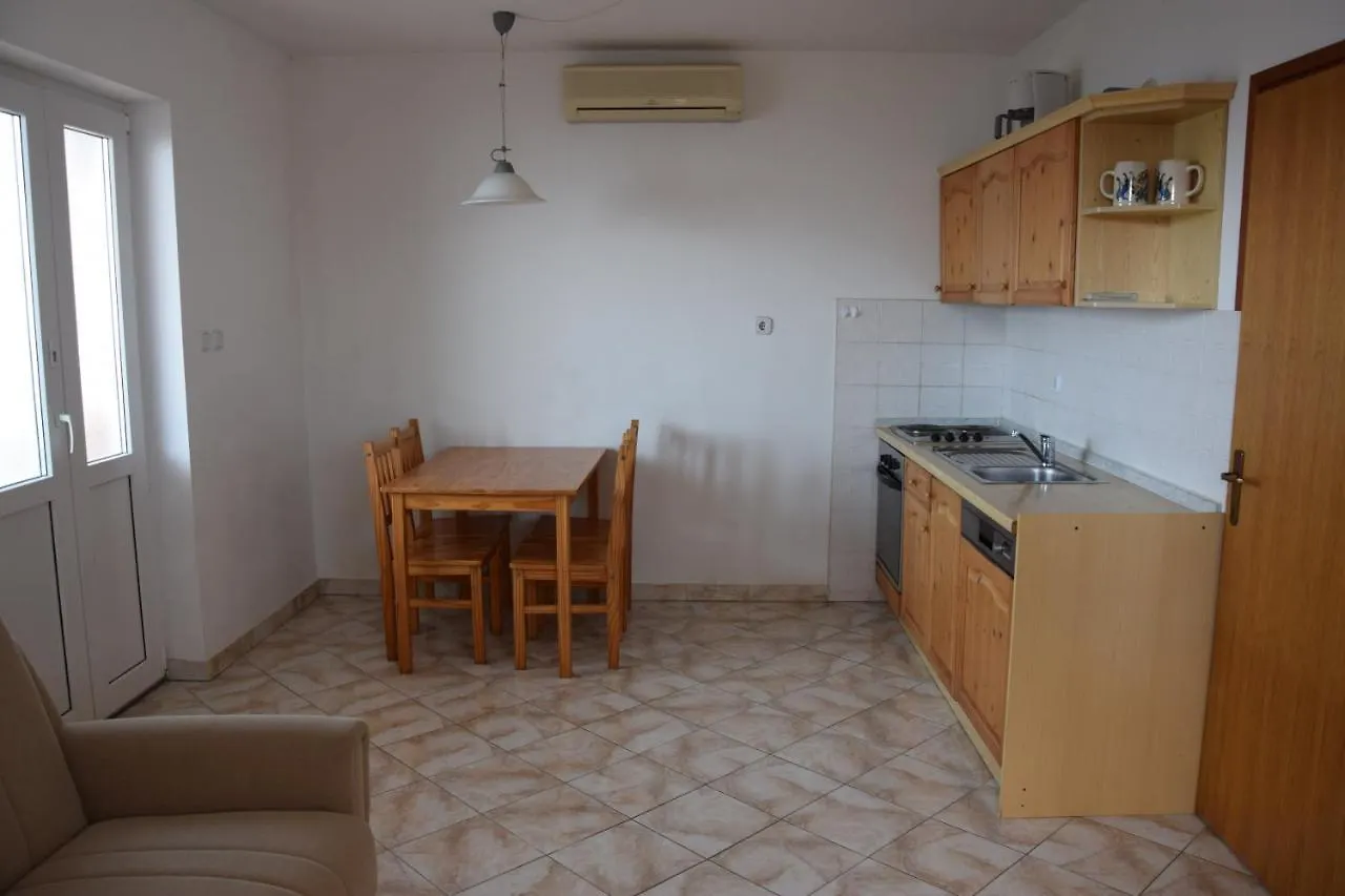 Apartment Blanusa A 포블랴나 0*,  크로아티아